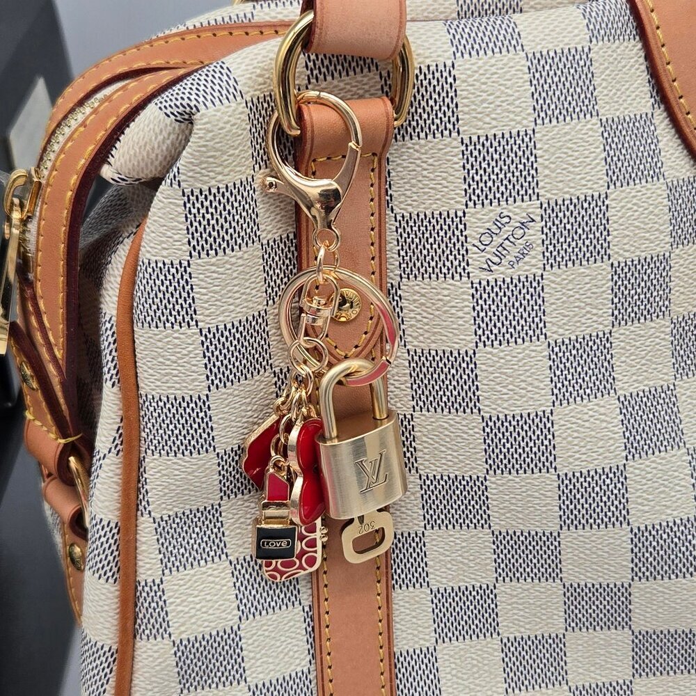 Authentic Louis Vuitton Lock & Key with Unbranded Bagcharm, Keychain 121525 - Picture 3 of 8